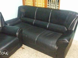 Sofa set durian make in excellent condition.