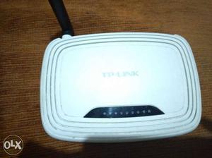 TP LINK router in excellent condition