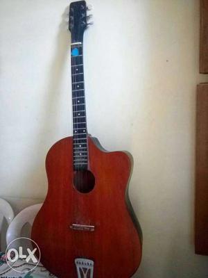 Acoustic Guitar good condition body only wires