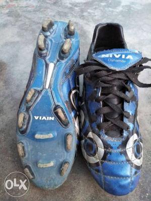 Nivia dynamite football shoe size 5, good