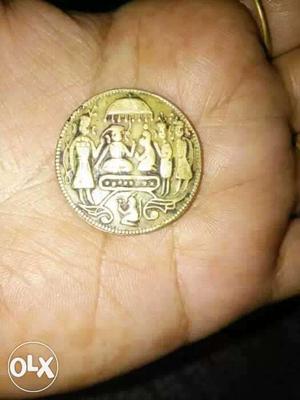 Pure gold old coin