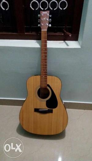 Yamaha FX 310 semi acoustic guitar