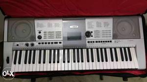 Yamaha Keyboard Almost New Brand Hardly used with stand