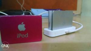 2 Grey And Pink IPod SHUffles awesome condition