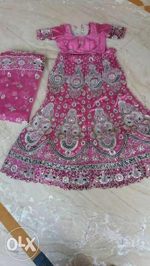 Beautiful bridal lehanga with chunni by shree shivam store