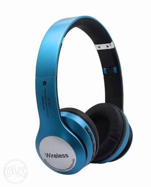 Blue Bluetooth Full-sized Headphones