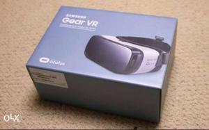 Brand new Samsung gear vr wearnd only once.