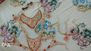 Brand new kundan bridal jwellary set only one time used.