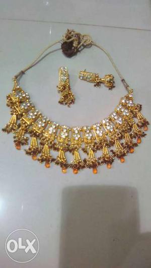 Diamond Embellish Gold Necklace