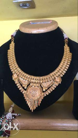 Gold Collar Necklace