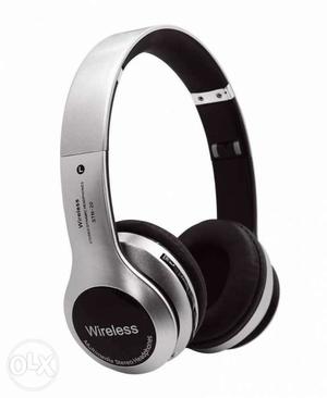 Gray Wireless Full-size Headphones