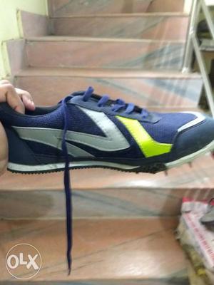 Hurry Its urgent ASE running spikes 8 months used Size - 8