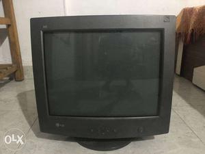 LG 14 inch crt monitor in working condition...