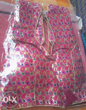 Pink And Yellow Floral Textile In Pack