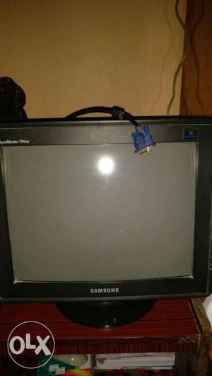SAMSUNG 17inch monitor with keyboard and mouse