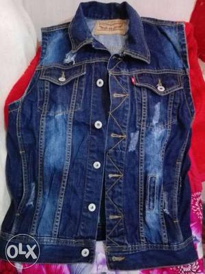 Sleeveless Denim jacket