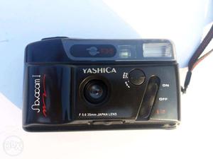 Yashica Novacam I 35 mm Camera - ideal for Collectors