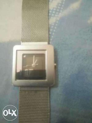 A beautiful ladies watch of branded company in very