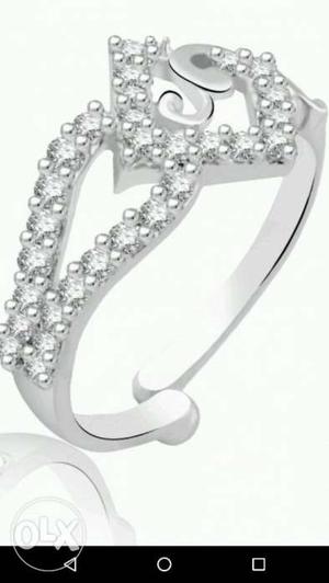Adjustable ring...