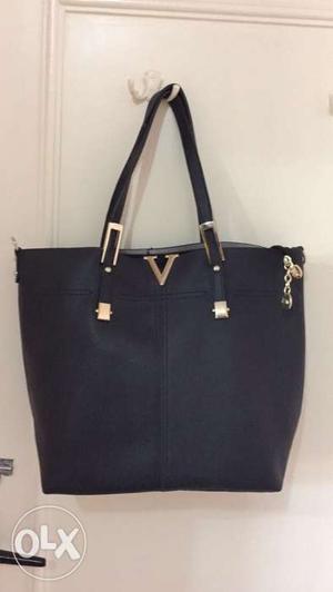 Black Vako Leather Tote Bag