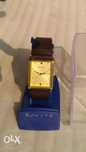 Brand new Sonata watch with lether strap