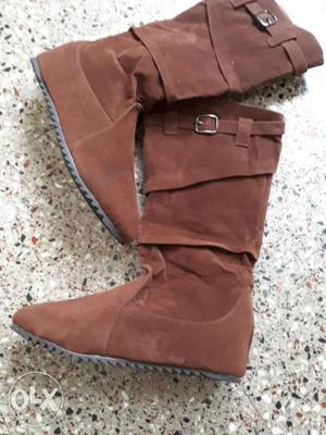 Brand new ankle length boots..size 39..price is