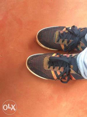 Brown-and-black Low Top Sneakers