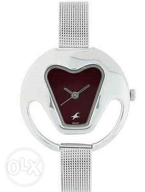 Just 2 month used women fastrack watch for sale