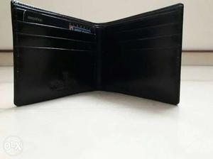 Lapis Bard Black Leather Bifold Wallet
