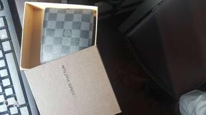 Louis vuitton wallet with box