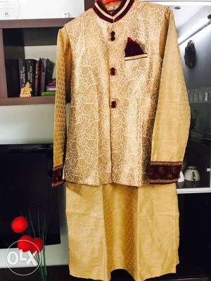 Maanyawar medium size kurta jacket set...in