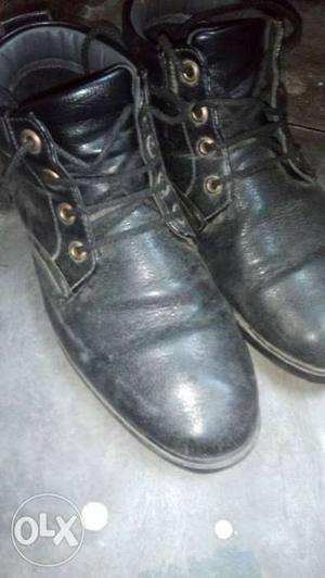 Men's Pair Of Black Leather Work Boots
