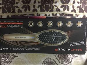 Saint Algue hair straightner. Hardly used.