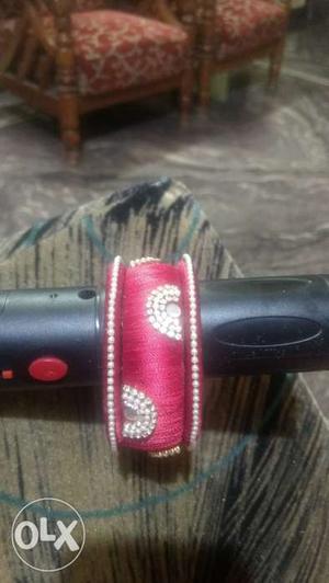 Silk thread bangles 2-6 size (red colour)