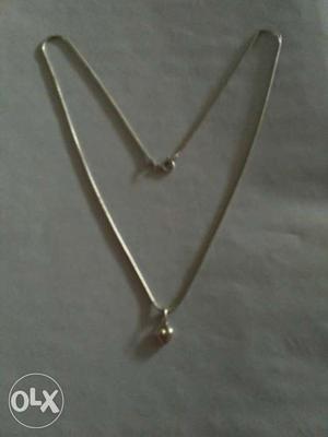 Silver chain with heart shape pendent