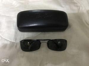 Vintage Ray-bans in extremely neat and sound