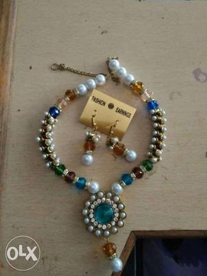 White,blue,and Green Beaded Pendant Necklace