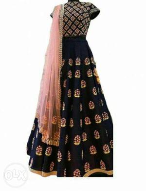 Women's Black And Brown Short-sleeved Gown