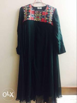 Women's Black And Red Crew-neck Long-sleeve Dress