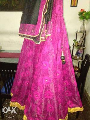 Women's Fuchsia Pink Floral Sari