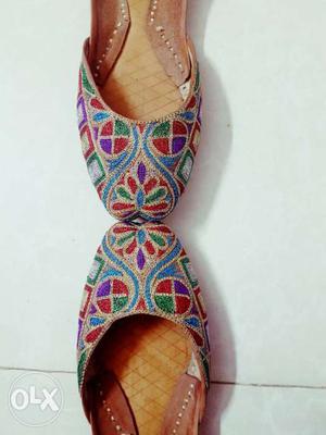 Women's Pair Of Brown-blue-red-and-purple patiala juttis