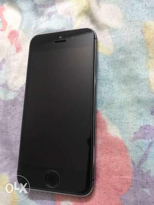 1year old indian Iphone 5s in brand new condition