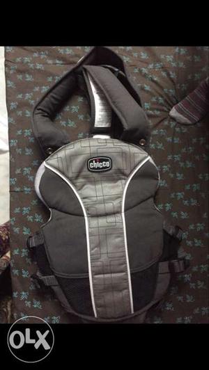Chicco baby carrier - never used
