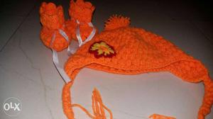 Crochet baby botties and cap