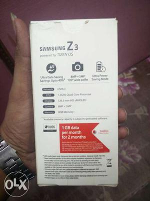 Mint condition Samsung z3 powered by tizen os