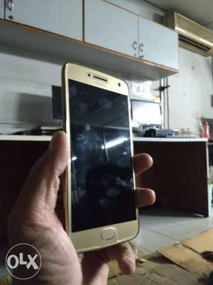 Motorola G5 plus 32 GB Gold color. With bill,