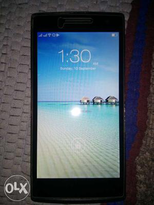OPPO R827 is very good condition 1handed us