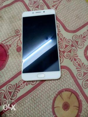 Oppo F1+ super warking but small crack on touch