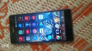 Sony Xperia z3, in great condition with original