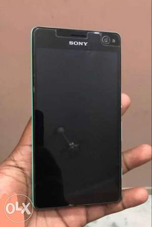 Sony experia C4 in excellent condition
